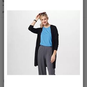 NWOT: Universal Standard Black Women’s Size S Cardigan!